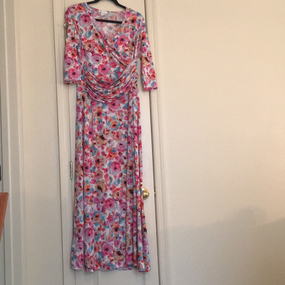 Honey and lace large rocklin wrap dress